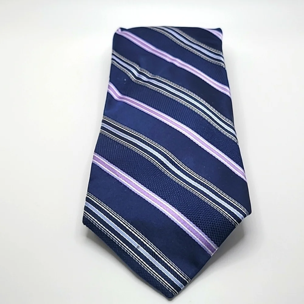 Michael Michael Kors 100% Silk Navy Blue Purple Men's Tie